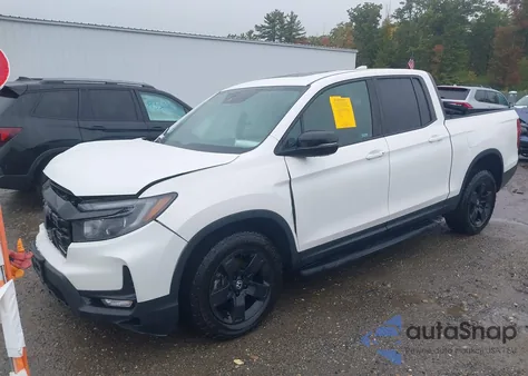 2024 Honda Ridgeline Black Edition z USA, uszkodzony, nr VIN 5FPYK3F86RB014387